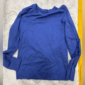 Swiftly Relaxed Longsleeve